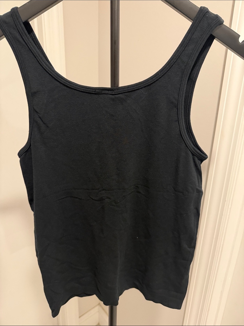 HALARA Black OneForm Seamless Flow Yoga Tank Top - Picture 5 of 5
